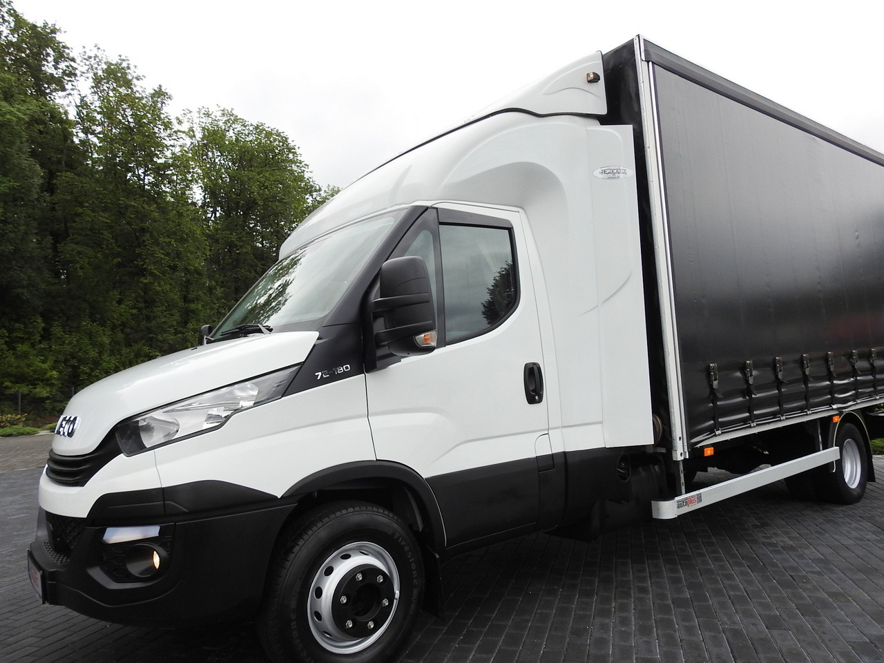 Тентована вантажівка IVECO DAILY 70C18 TARPAULIN LIFT 12 PALLETS WEBASTO CRUISE CONTROL TWIN WHEELS AIR CONDITIONING  180HP: фото 21
