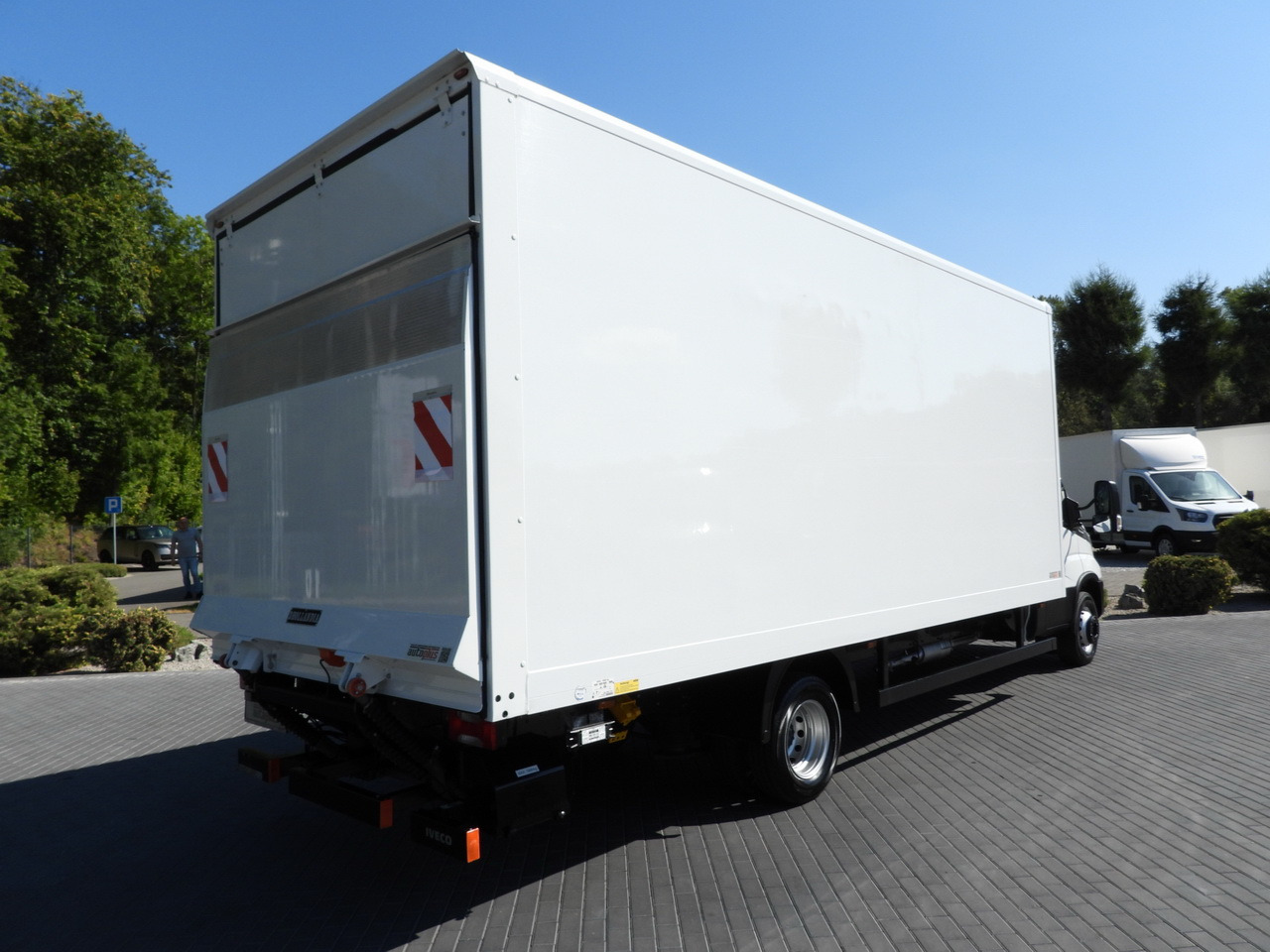 IVECO DAILY 72C18 LIFT 14 PALLETS CRUISE CONTROL PNEUMATICS AUTOMATIC TRANSMISSION HI-MATIC TWIN WHEELS AIR CONDITIONING 180HP - Фургон з закритим кузовом: фото 3 IVECO DAILY 72C18 LIFT 14 PALLETS CRUISE CONTROL PNEUMATICS AUTOMATIC TRANSMISSION HI-MATIC TWIN WHEELS AIR CONDITIONING 180HP - Фургон з закритим кузовом: фото 3
