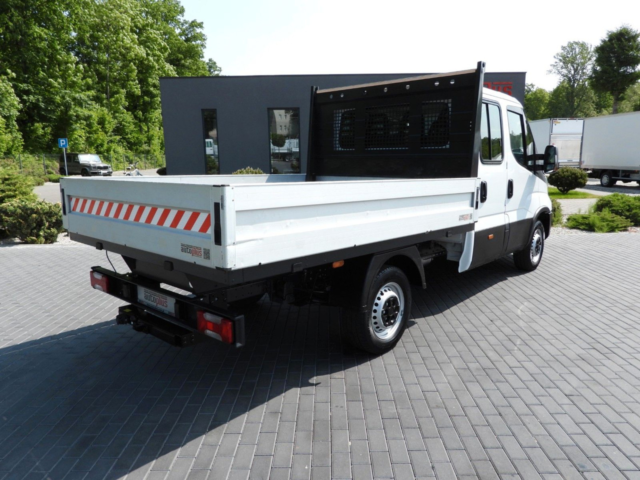 Iveco DAILY 35S12 PRITSCHE DOPPELKABINE DOKA 7 SITZE - Легка бортова вантажівка, Вантажопасажирський фургон: фото 3 Iveco DAILY 35S12 PRITSCHE DOPPELKABINE DOKA 7 SITZE - Легка бортова вантажівка, Вантажопасажирський фургон: фото 3
