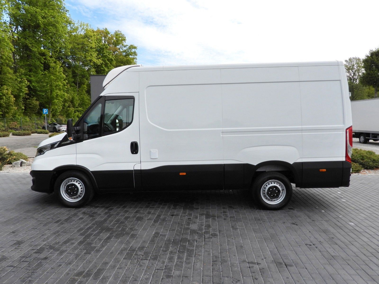 Iveco DAILY 35S14 KÜHLKASTENWAGEN-10*C TEMPOMAT в лізинг Iveco DAILY 35S14 KÜHLKASTENWAGEN-10*C TEMPOMAT: фото 9