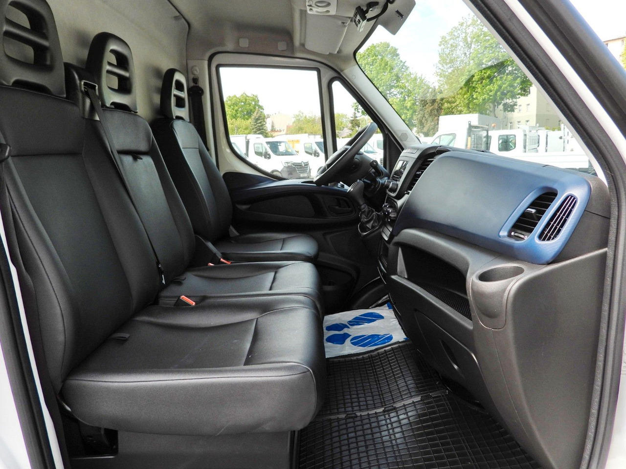 Iveco DAILY 35S14 KÜHLKASTENWAGEN-10*C TEMPOMAT в лізинг Iveco DAILY 35S14 KÜHLKASTENWAGEN-10*C TEMPOMAT: фото 29