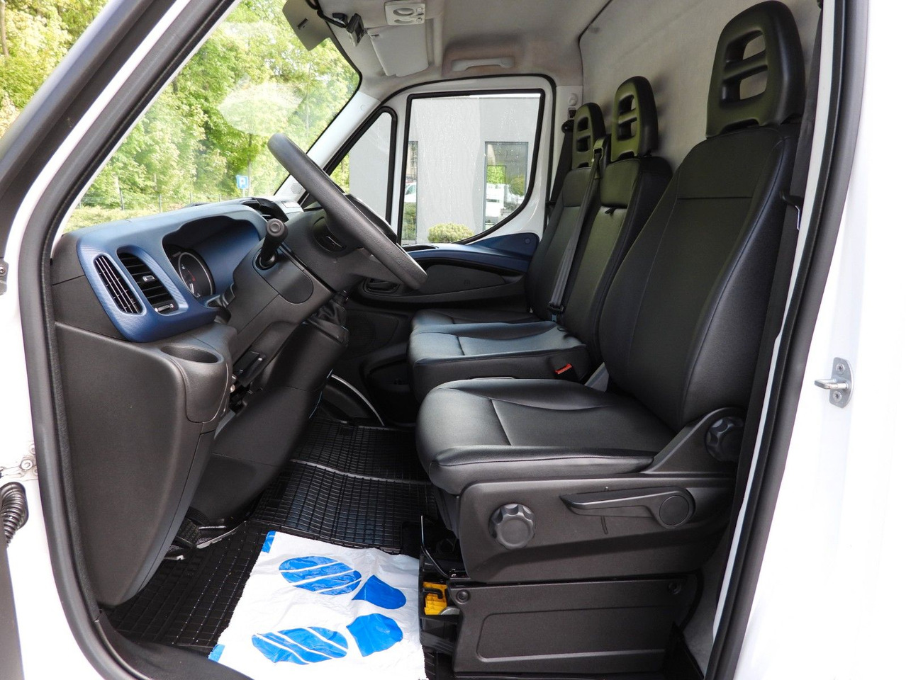 Iveco DAILY 35S14 KÜHLKASTENWAGEN-10*C TEMPOMAT в лізинг Iveco DAILY 35S14 KÜHLKASTENWAGEN-10*C TEMPOMAT: фото 23