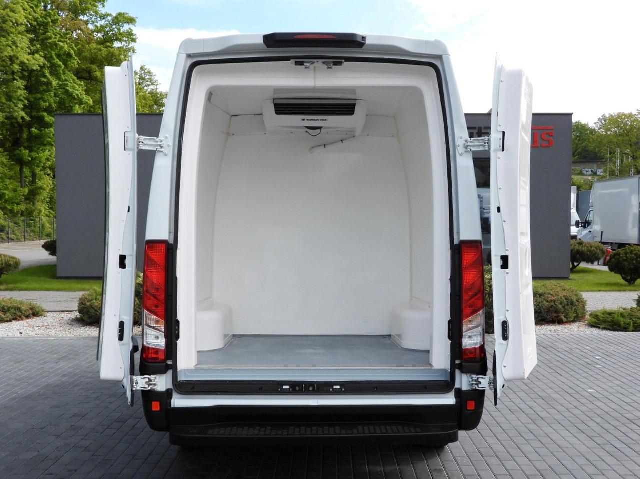 Iveco DAILY 35S14 KÜHLKASTENWAGEN-10*C TEMPOMAT в лізинг Iveco DAILY 35S14 KÜHLKASTENWAGEN-10*C TEMPOMAT: фото 13