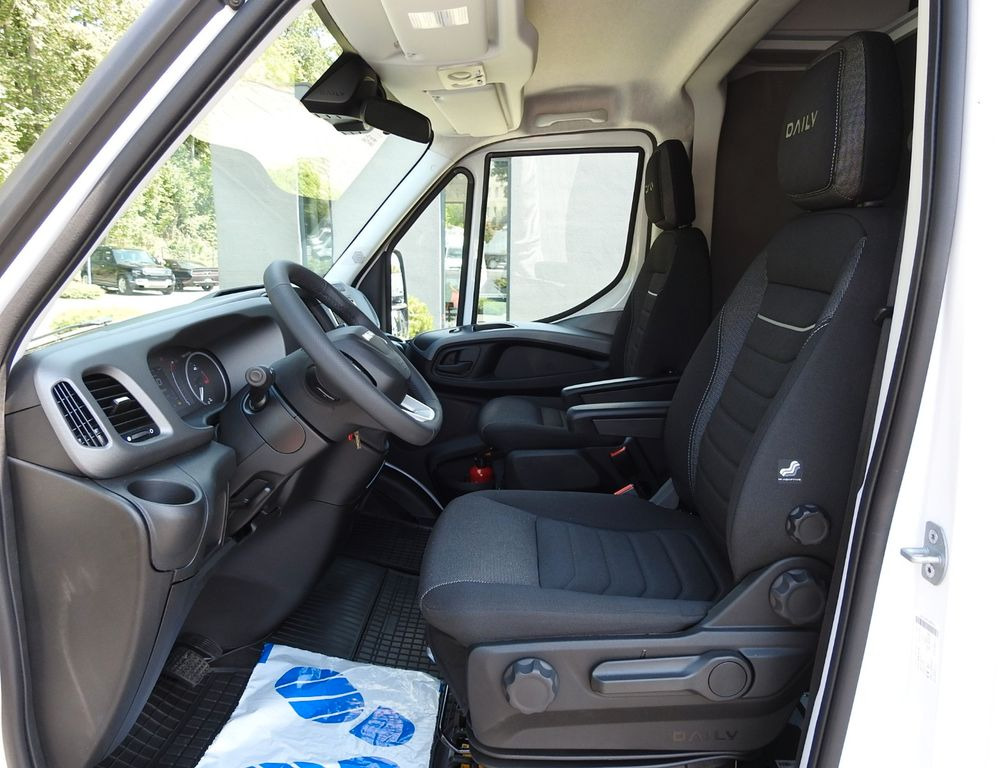 Новий Тентований фургон, Вантажопасажирський фургон Iveco DAILY 35S18 NEUE PRITSCHE PLANE 8 PALETTEN  A/C: фото 18