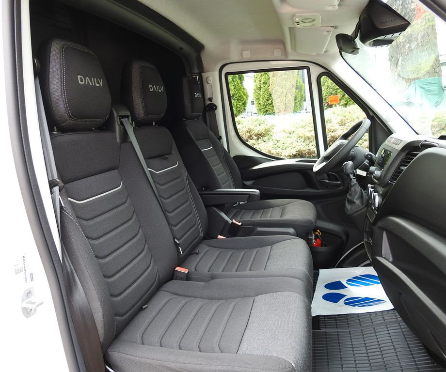 Новий Тентований фургон, Вантажопасажирський фургон Iveco DAILY 35S18 PRITSCHE PLANE 10 PALETTEN WEBASTO: фото 24