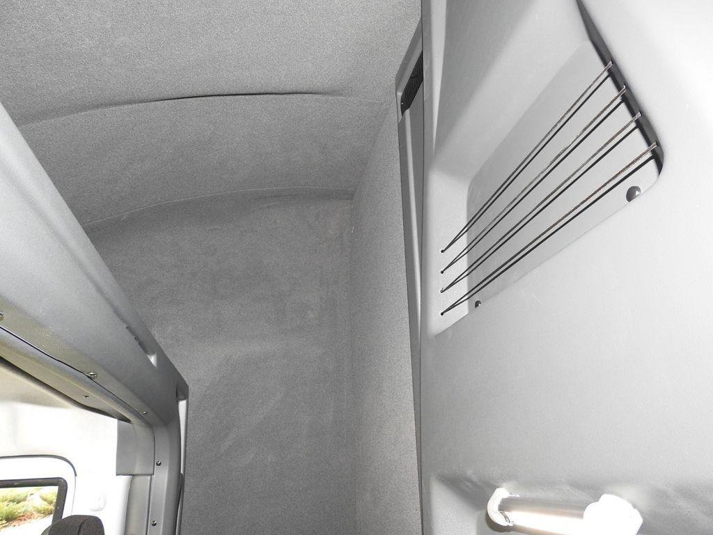 Новий Тентований фургон, Вантажопасажирський фургон Iveco DAILY 35S18 PRITSCHE PLANE 10 PALETTEN WEBASTO: фото 27