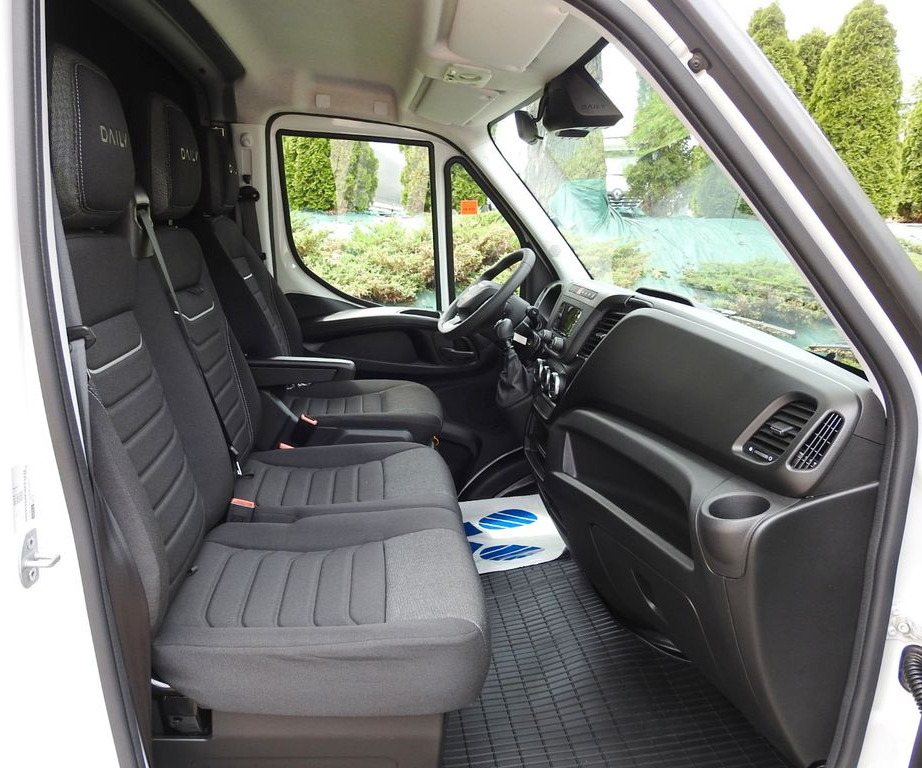 Новий Тентований фургон, Вантажопасажирський фургон Iveco DAILY 35S18 PRITSCHE PLANE 10 PALETTEN WEBASTO: фото 22