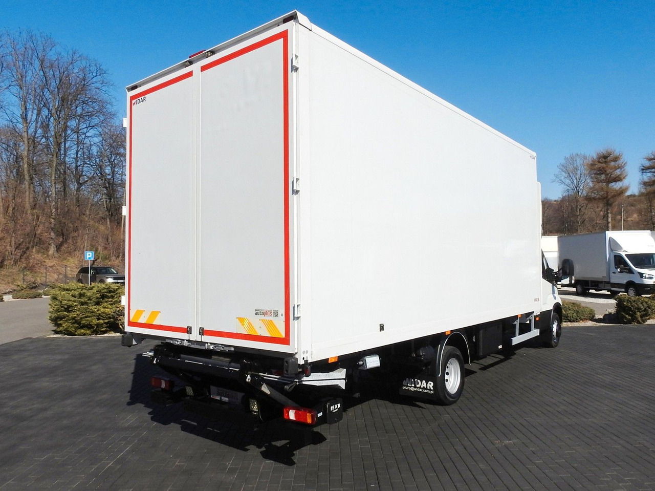 Iveco DAILY 70C18 KOFFER AUFZUG 14 PALETTEN WEBASTO - Фургон з закритим кузовом, Вантажопасажирський фургон: фото 3 Iveco DAILY 70C18 KOFFER AUFZUG 14 PALETTEN WEBASTO - Фургон з закритим кузовом, Вантажопасажирський фургон: фото 3
