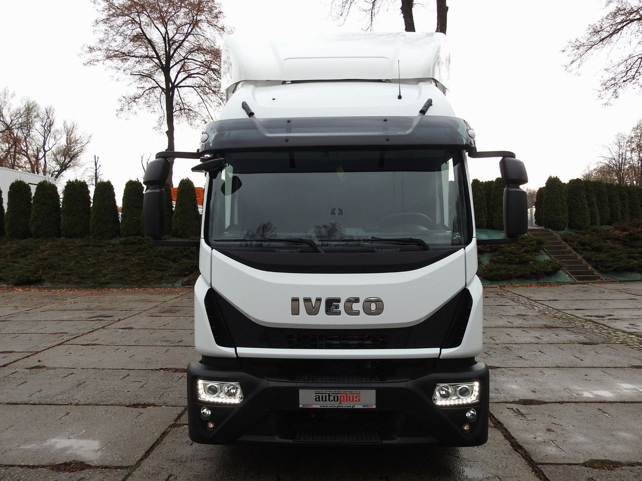 Iveco EUROCARGO 120-250 PRITSCHE PLANE 18 PALETTEN A/C - Тентована вантажівка: фото 5 Iveco EUROCARGO 120-250 PRITSCHE PLANE 18 PALETTEN A/C - Тентована вантажівка: фото 5