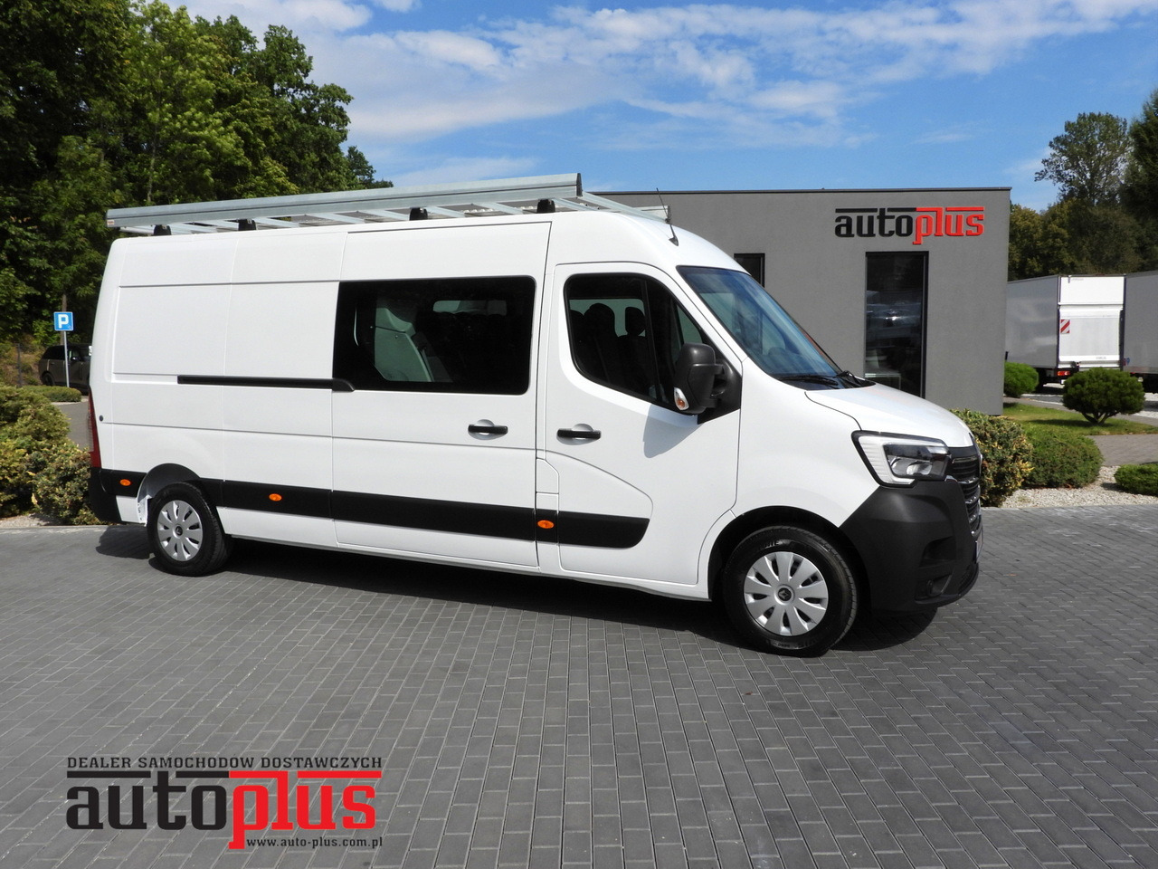 RENAULT MASTER BOX DELIVERY VAN 7 SEATS CRUISE CONTROL NAVIGATION LED LIGHTS AIR CONDITIONING 135HP - Комерційний автомобіль: фото 1 RENAULT MASTER BOX DELIVERY VAN 7 SEATS CRUISE CONTROL NAVIGATION LED LIGHTS AIR CONDITIONING 135HP - Комерційний автомобіль: фото 1