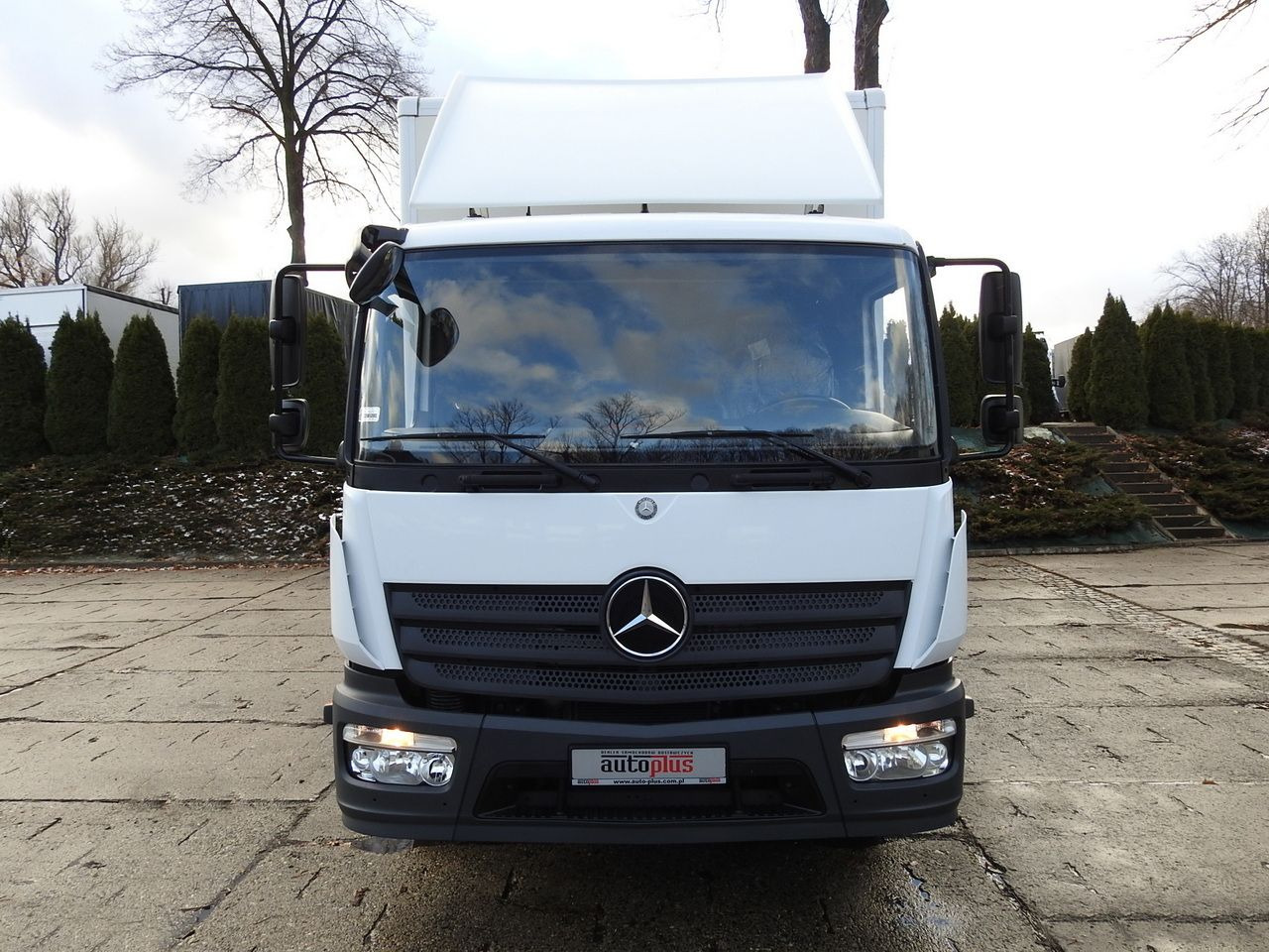 MERCEDES ATEGO 12.24 BOX LIFT 18 PALLETS CRUISE CONTROL AUTOMATIC TRANSMISSION TWIN WHEELS AIR CONDITIONING 240HP - Вантажівка з закритим кузовом: фото 5 MERCEDES ATEGO 12.24 BOX LIFT 18 PALLETS CRUISE CONTROL AUTOMATIC TRANSMISSION TWIN WHEELS AIR CONDITIONING 240HP - Вантажівка з закритим кузовом: фото 5