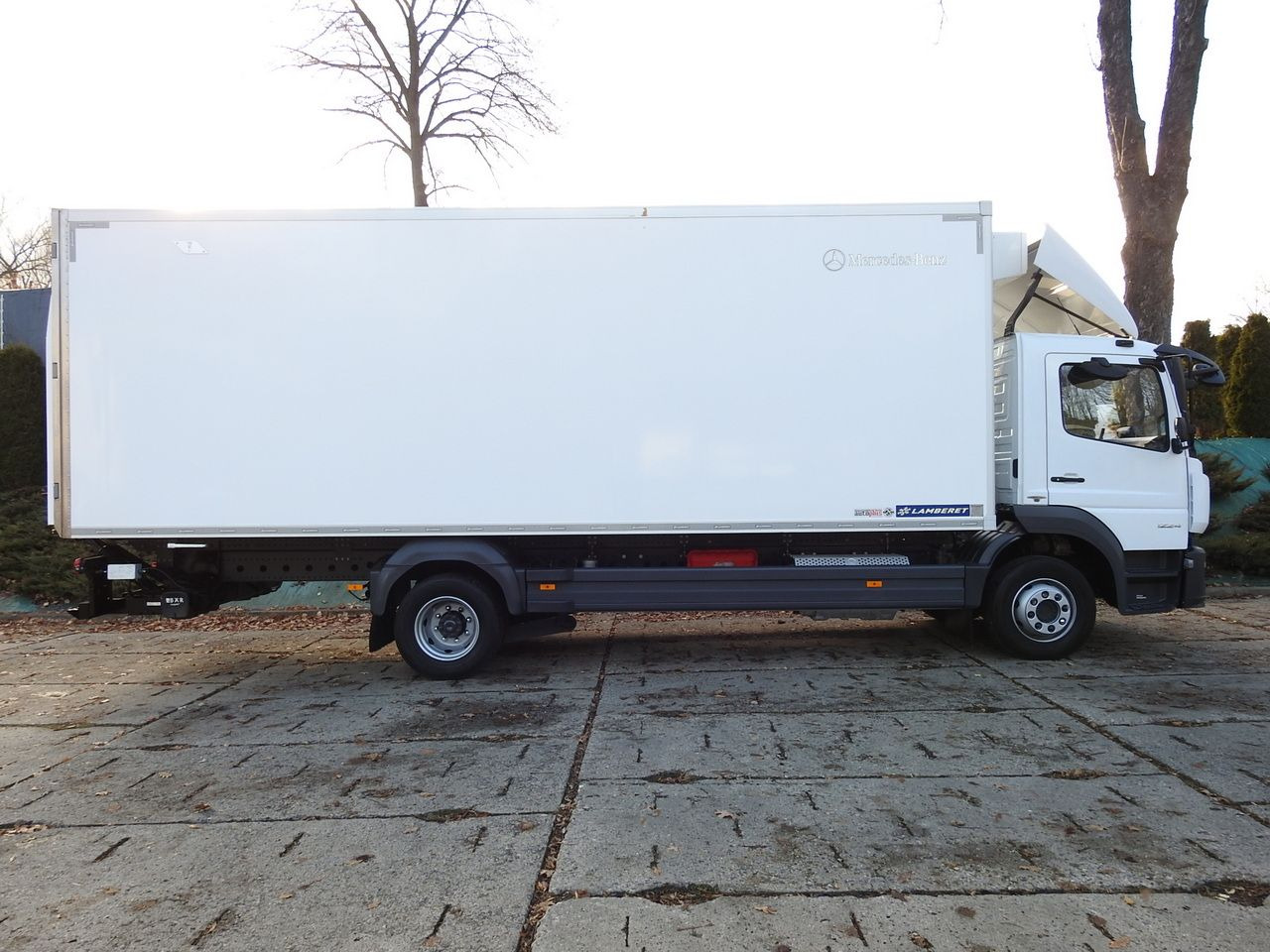 Рефрижератор вантажівка MERCEDES ATEGO 12.24 REGRIGERATOR BOX -10*C LIFT 16 PALLETS HEATING FUNCTION WEBASTO CRUISE CONTROL PNEUMATICS AIR CONDITIONING  240HP: фото 7