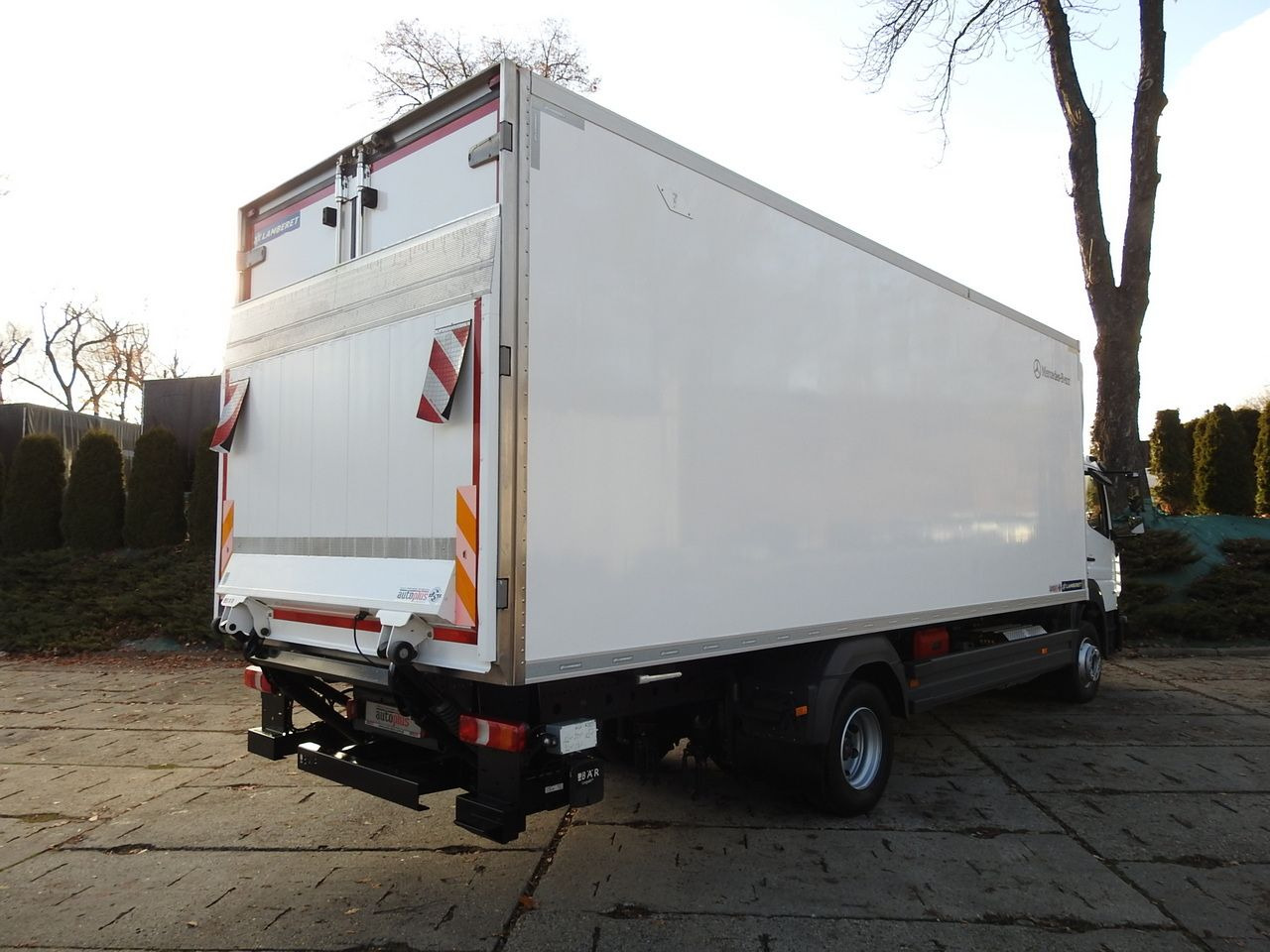 MERCEDES ATEGO 12.24 REGRIGERATOR BOX -10*C LIFT 16 PALLETS HEATING FUNCTION WEBASTO CRUISE CONTROL PNEUMATICS AIR CONDITIONING 240HP - Рефрижератор вантажівка: фото 3 MERCEDES ATEGO 12.24 REGRIGERATOR BOX -10*C LIFT 16 PALLETS HEATING FUNCTION WEBASTO CRUISE CONTROL PNEUMATICS AIR CONDITIONING 240HP - Рефрижератор вантажівка: фото 3