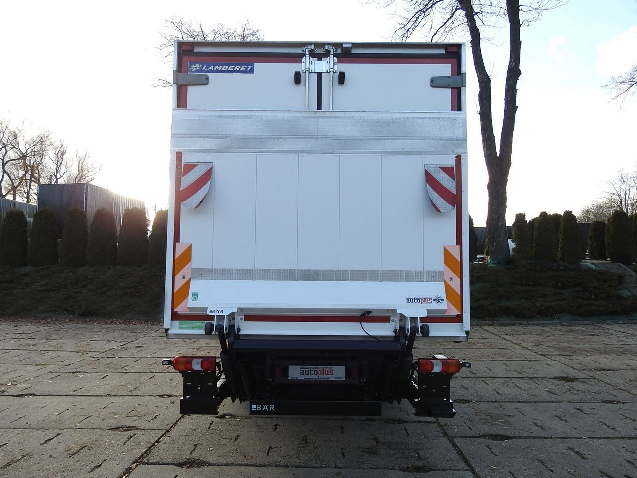 Рефрижератор вантажівка MERCEDES ATEGO 12.24 REGRIGERATOR BOX -10*C LIFT 16 PALLETS HEATING FUNCTION WEBASTO CRUISE CONTROL PNEUMATICS AIR CONDITIONING  240HP: фото 10