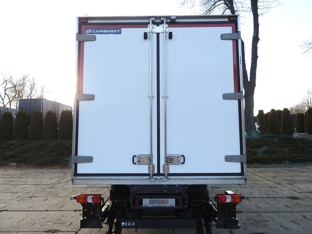 Рефрижератор вантажівка MERCEDES ATEGO 12.24 REGRIGERATOR BOX -10*C LIFT 16 PALLETS HEATING FUNCTION WEBASTO CRUISE CONTROL PNEUMATICS AIR CONDITIONING  240HP: фото 17