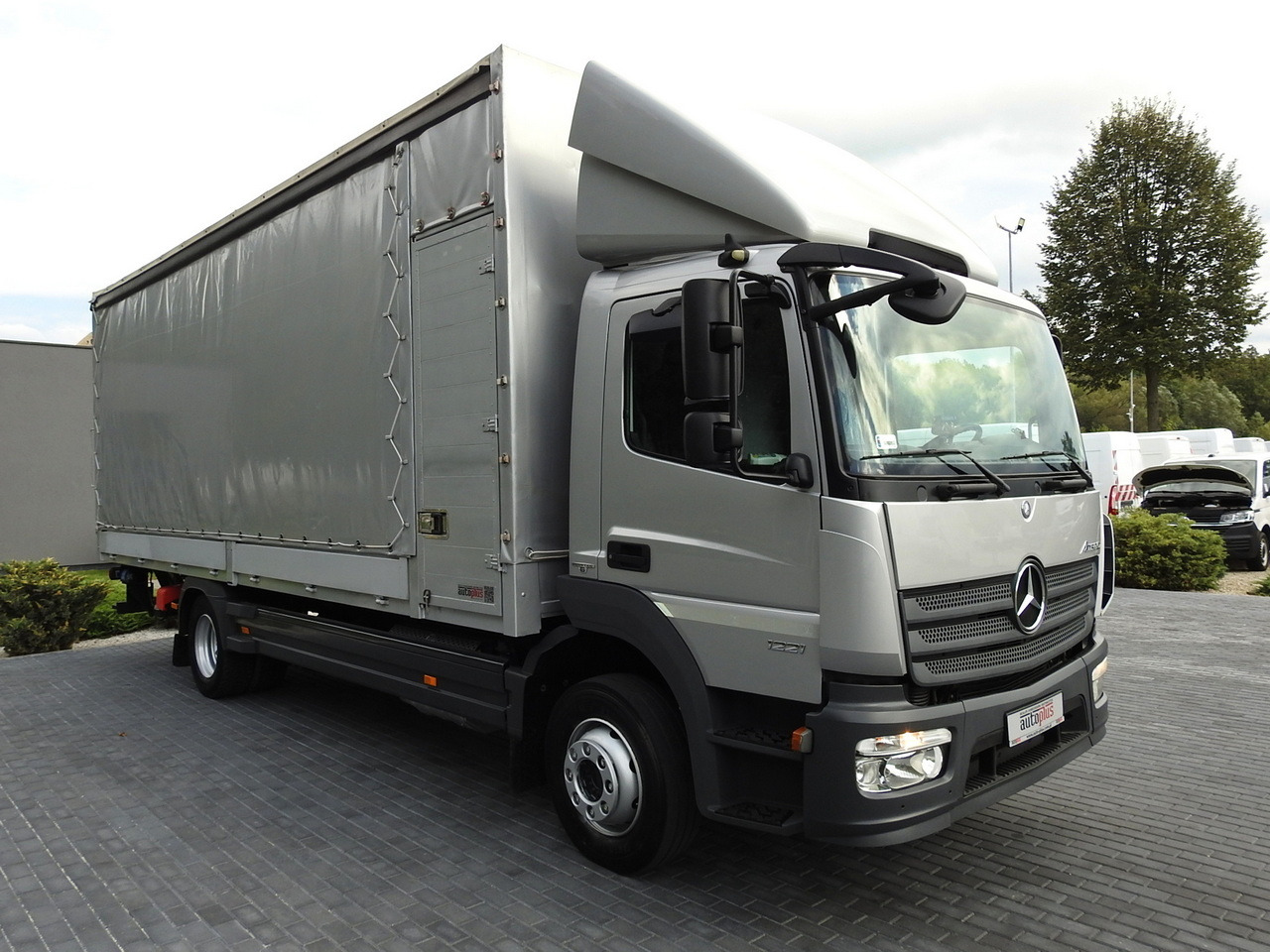 MERCEDES ATEGO 1221 TARPAULIN LIFT 16 PALLETS WEBASTO AIR CONDITIONING PNEUMATICS TWIN WHEELS  230HP - Тентований фургон: фото 4 MERCEDES ATEGO 1221 TARPAULIN LIFT 16 PALLETS WEBASTO AIR CONDITIONING PNEUMATICS TWIN WHEELS  230HP - Тентований фургон: фото 4