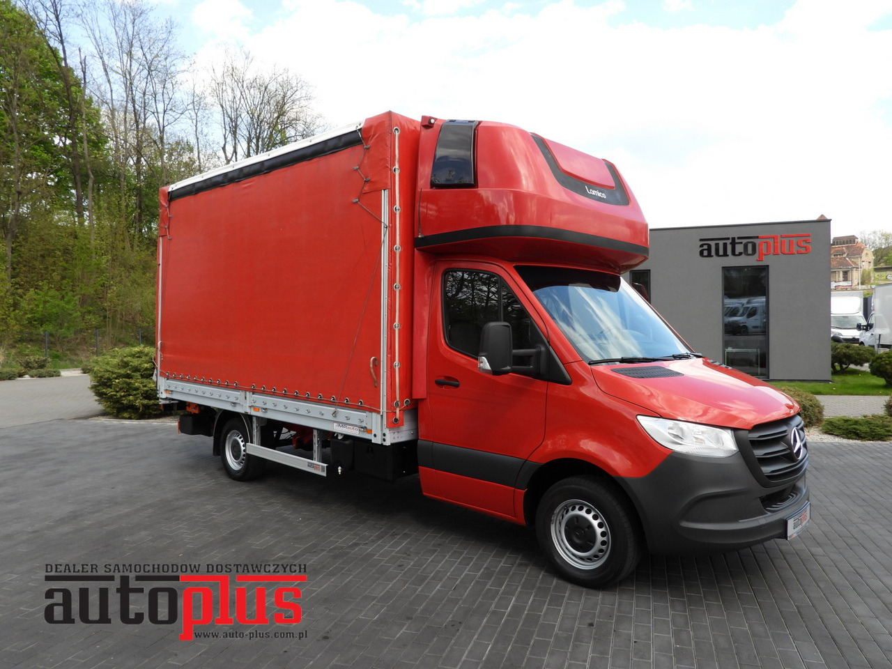 MERCEDES SPRINTER 316 8 PALLETS TARPAULIN LIFT CRUISE CONTROL AIR CONDITIONING 160HP - Тентований фургон: фото 1 MERCEDES SPRINTER 316 8 PALLETS TARPAULIN LIFT CRUISE CONTROL AIR CONDITIONING 160HP - Тентований фургон: фото 1