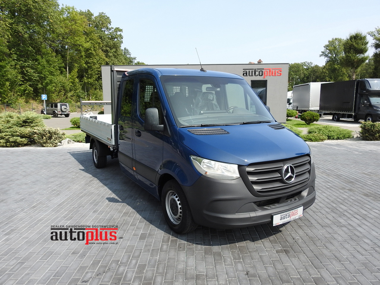 MERCEDES SPRINTER 316 STAKE BODY DOUBLE CABIN DOKA 7 SEATS AIR CONDITIONING 160HP - Легка бортова вантажівка: фото 1 MERCEDES SPRINTER 316 STAKE BODY DOUBLE CABIN DOKA 7 SEATS AIR CONDITIONING 160HP - Легка бортова вантажівка: фото 1