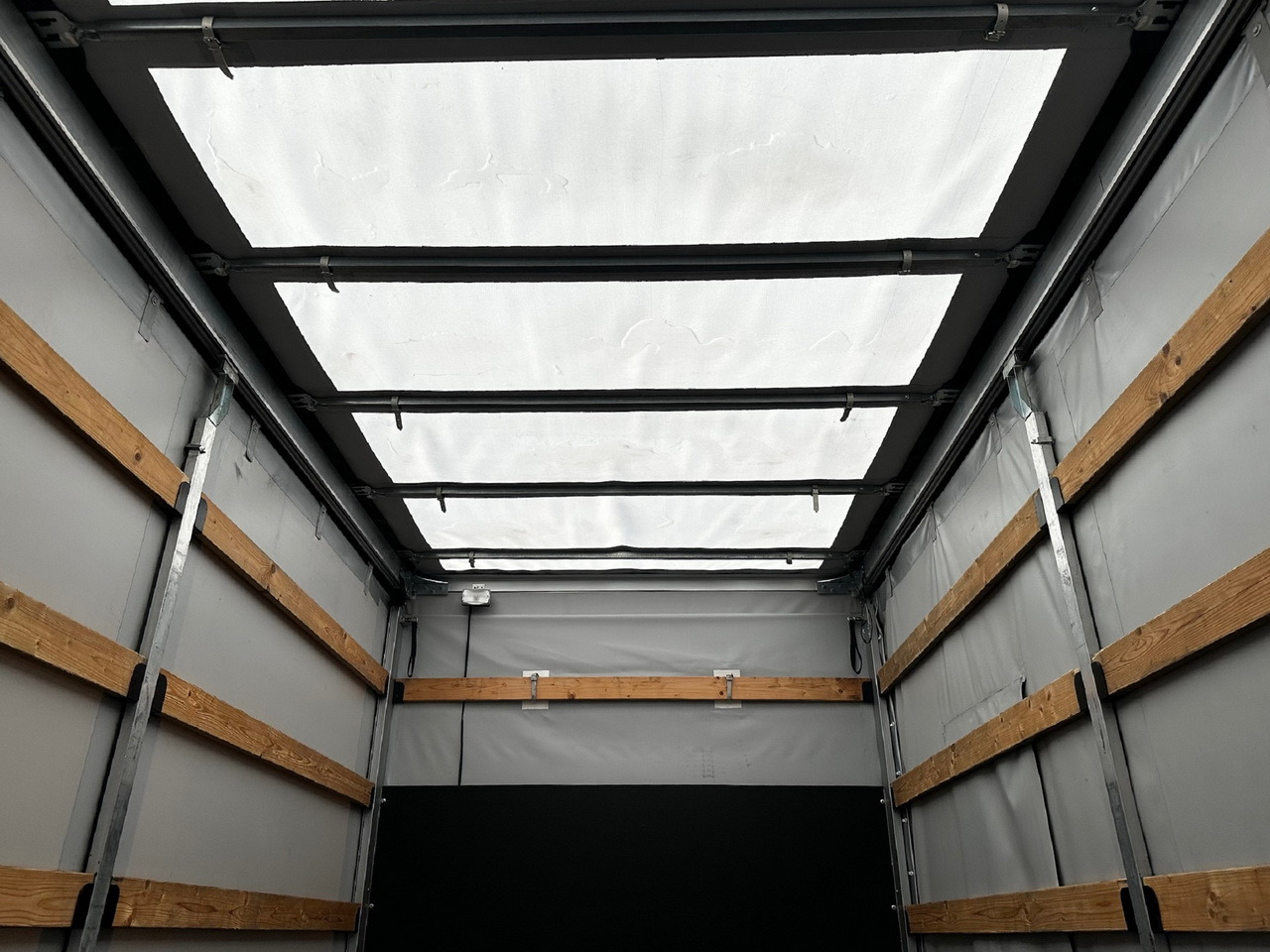 Тентований фургон MERCEDES SPRINTER 316 TARPAULIN 8 PALLETS WEBASTO CRUISE CONTROL AIR CONDITIONING  160HP: фото 13