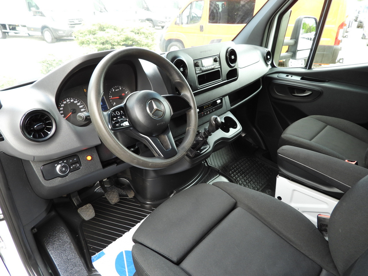 MERCEDES SPRINTER 316 TARPAULIN LIFT 10 PALLETS WEBASTO CRUISE CONTROL PNEUMATICS AIR CONDITIONING 160HP - Тентований фургон: фото 2 MERCEDES SPRINTER 316 TARPAULIN LIFT 10 PALLETS WEBASTO CRUISE CONTROL PNEUMATICS AIR CONDITIONING 160HP - Тентований фургон: фото 2