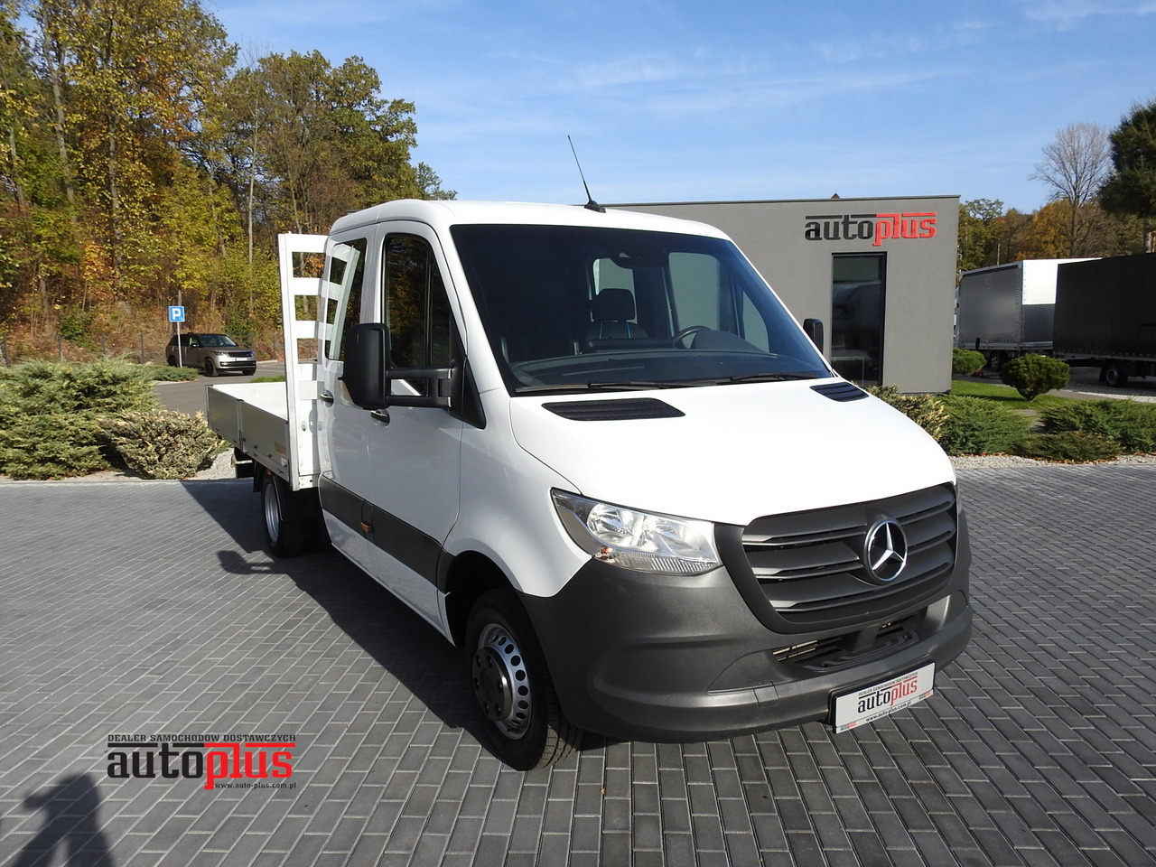 MERCEDES SPRINTER 516 STAKE BODY DOUBLE CABIN DOKA 6 SEATS CRUISE CONTROL AIR CONDITIONING TWIN WHEELS 160HP - Легка бортова вантажівка: фото 1 MERCEDES SPRINTER 516 STAKE BODY DOUBLE CABIN DOKA 6 SEATS CRUISE CONTROL AIR CONDITIONING TWIN WHEELS 160HP - Легка бортова вантажівка: фото 1