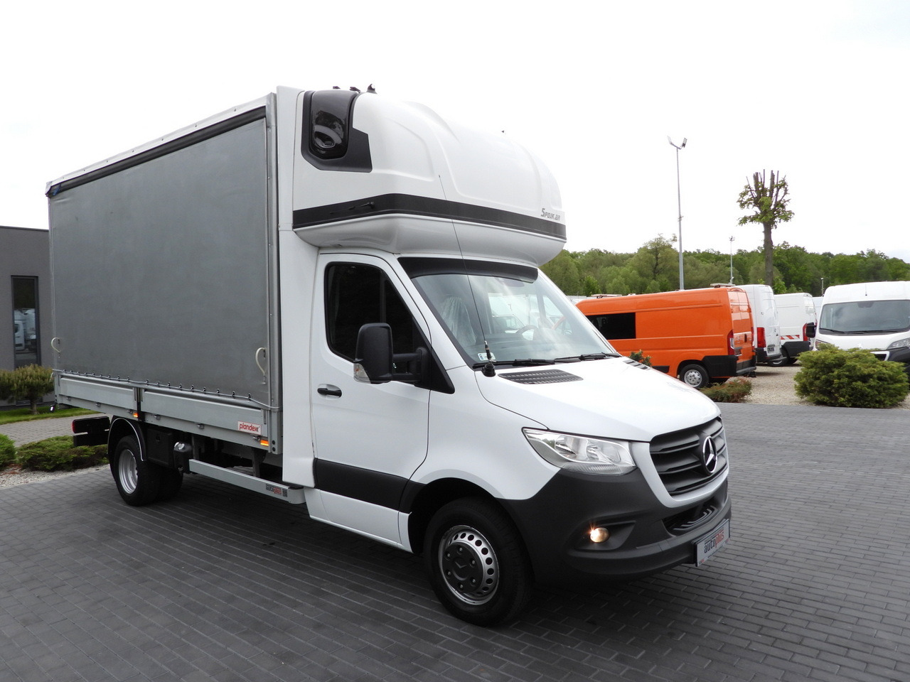 MERCEDES SPRINTER 519 TARPAULIN 8 PALLETS WEBASTO CRUISE CONTROL TWIN WHEELS AIR CONDITIONING 190HP - Тентований фургон: фото 4 MERCEDES SPRINTER 519 TARPAULIN 8 PALLETS WEBASTO CRUISE CONTROL TWIN WHEELS AIR CONDITIONING 190HP - Тентований фургон: фото 4