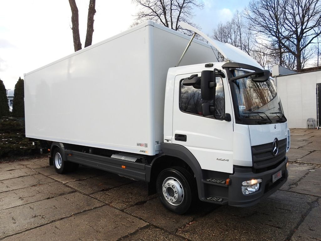 Mercedes-Benz ATEGO 12.24 KOFFER 18 PALETTEN AUFZUG - Вантажівка з закритим кузовом: фото 4 Mercedes-Benz ATEGO 12.24 KOFFER 18 PALETTEN AUFZUG - Вантажівка з закритим кузовом: фото 4