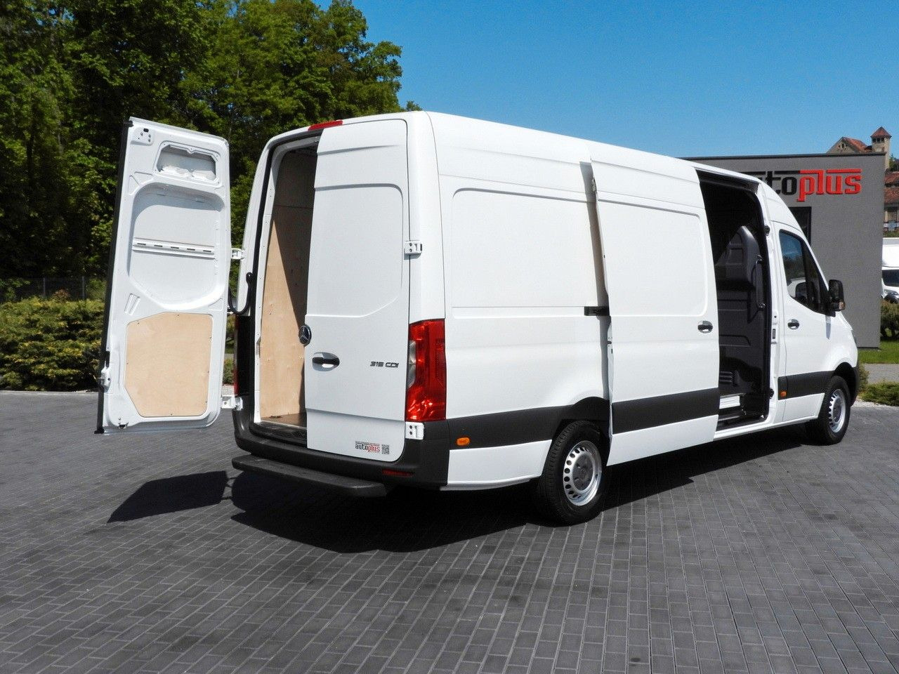 Mercedes-Benz SPRINTER 316 KASTENWAGEN KLIMAANLAGE 165PS Mercedes-Benz SPRINTER 316 KASTENWAGEN KLIMAANLAGE 165PS - Суцільнометалевий фургон: фото 3 Mercedes-Benz SPRINTER 316 KASTENWAGEN KLIMAANLAGE 165PS Mercedes-Benz SPRINTER 316 KASTENWAGEN KLIMAANLAGE 165PS - Суцільнометалевий фургон: фото 3