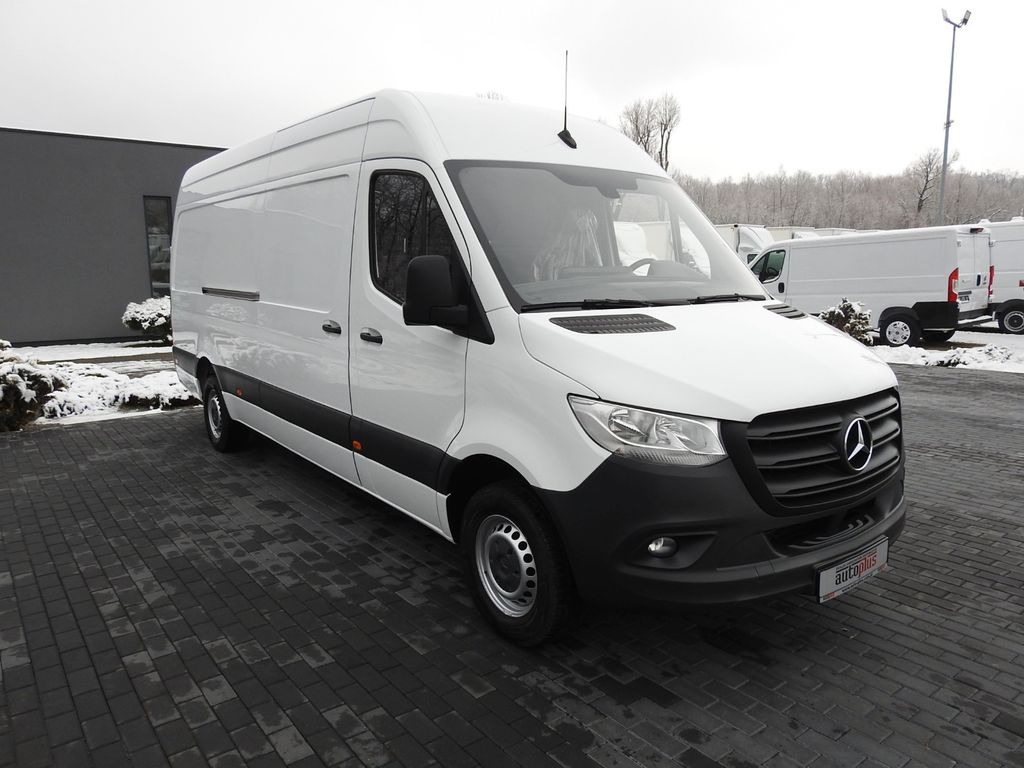 Mercedes-Benz SPRINTER 316 KASTENWAGEN KLIMAANLAGE 165PS - Суцільнометалевий фургон: фото 4 Mercedes-Benz SPRINTER 316 KASTENWAGEN KLIMAANLAGE 165PS - Суцільнометалевий фургон: фото 4