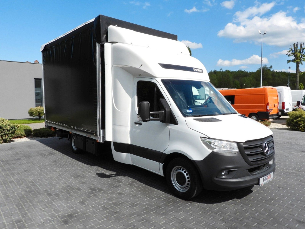 Mercedes-Benz SPRINTER 316 PRITSCHE PLANE AUFZUG 10 PALETTEN - Тентований фургон, Вантажопасажирський фургон: фото 4 Mercedes-Benz SPRINTER 316 PRITSCHE PLANE AUFZUG 10 PALETTEN - Тентований фургон, Вантажопасажирський фургон: фото 4