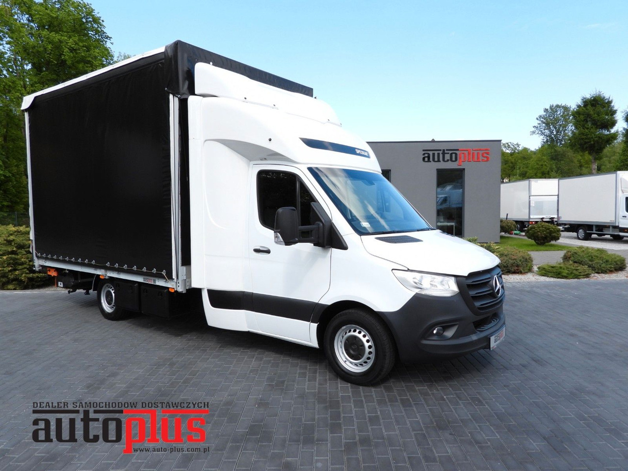 Mercedes-Benz SPRINTER 316 PRITSCHE PLANE AUFZUG 10 PALETTEN - Тентований фургон, Вантажопасажирський фургон: фото 1 Mercedes-Benz SPRINTER 316 PRITSCHE PLANE AUFZUG 10 PALETTEN - Тентований фургон, Вантажопасажирський фургон: фото 1