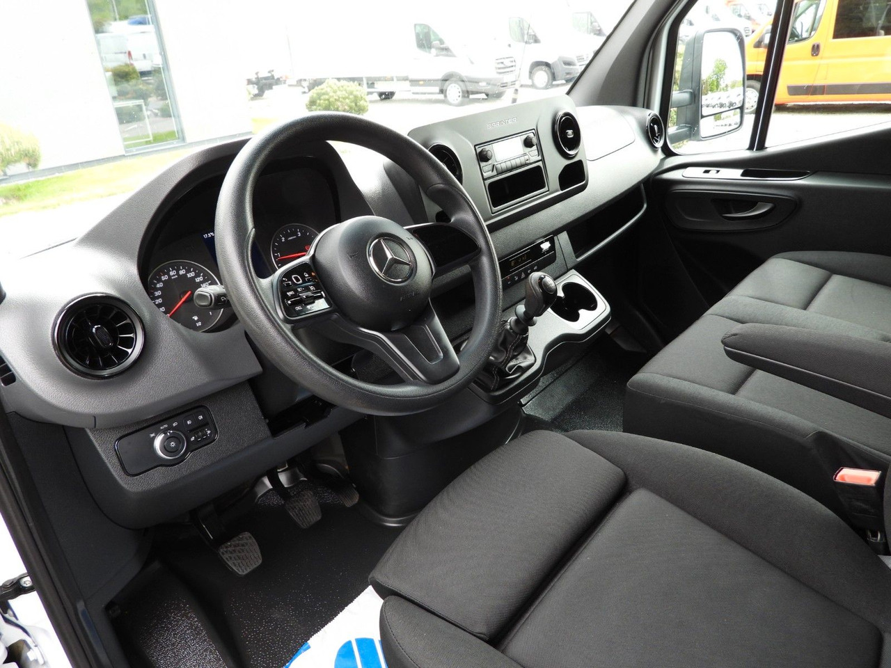 Mercedes-Benz SPRINTER 519 PRITSCHE PLANE 8 PALETTEN WEBASTO - Тентований фургон: фото 2 Mercedes-Benz SPRINTER 519 PRITSCHE PLANE 8 PALETTEN WEBASTO - Тентований фургон: фото 2