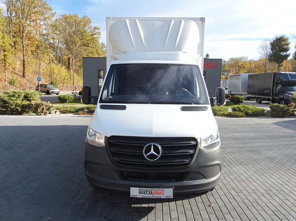 Mercedes-Benz SPRINTER KOFFER AUFZUG 8 PALETTEN KLIMAANLAGE - Фургон з закритим кузовом: фото 5 Mercedes-Benz SPRINTER KOFFER AUFZUG 8 PALETTEN KLIMAANLAGE - Фургон з закритим кузовом: фото 5