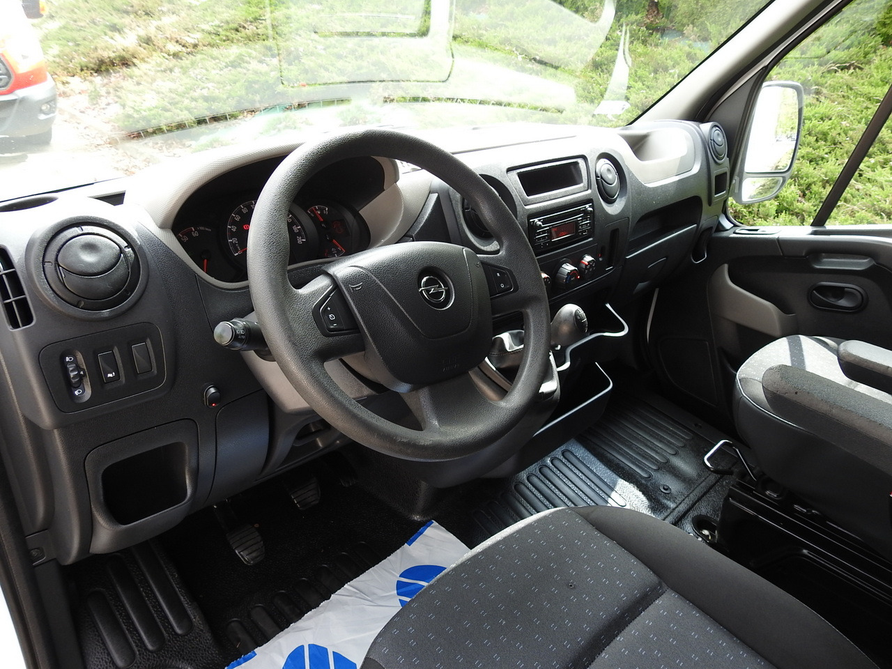 OPEL MOVANO TARPAULIN 8 PALLETS WEBASTO CRUISE CONTROL AIR CONDITIONING PNEUMATICS 170HP - Тентований фургон: фото 2 OPEL MOVANO TARPAULIN 8 PALLETS WEBASTO CRUISE CONTROL AIR CONDITIONING PNEUMATICS 170HP - Тентований фургон: фото 2