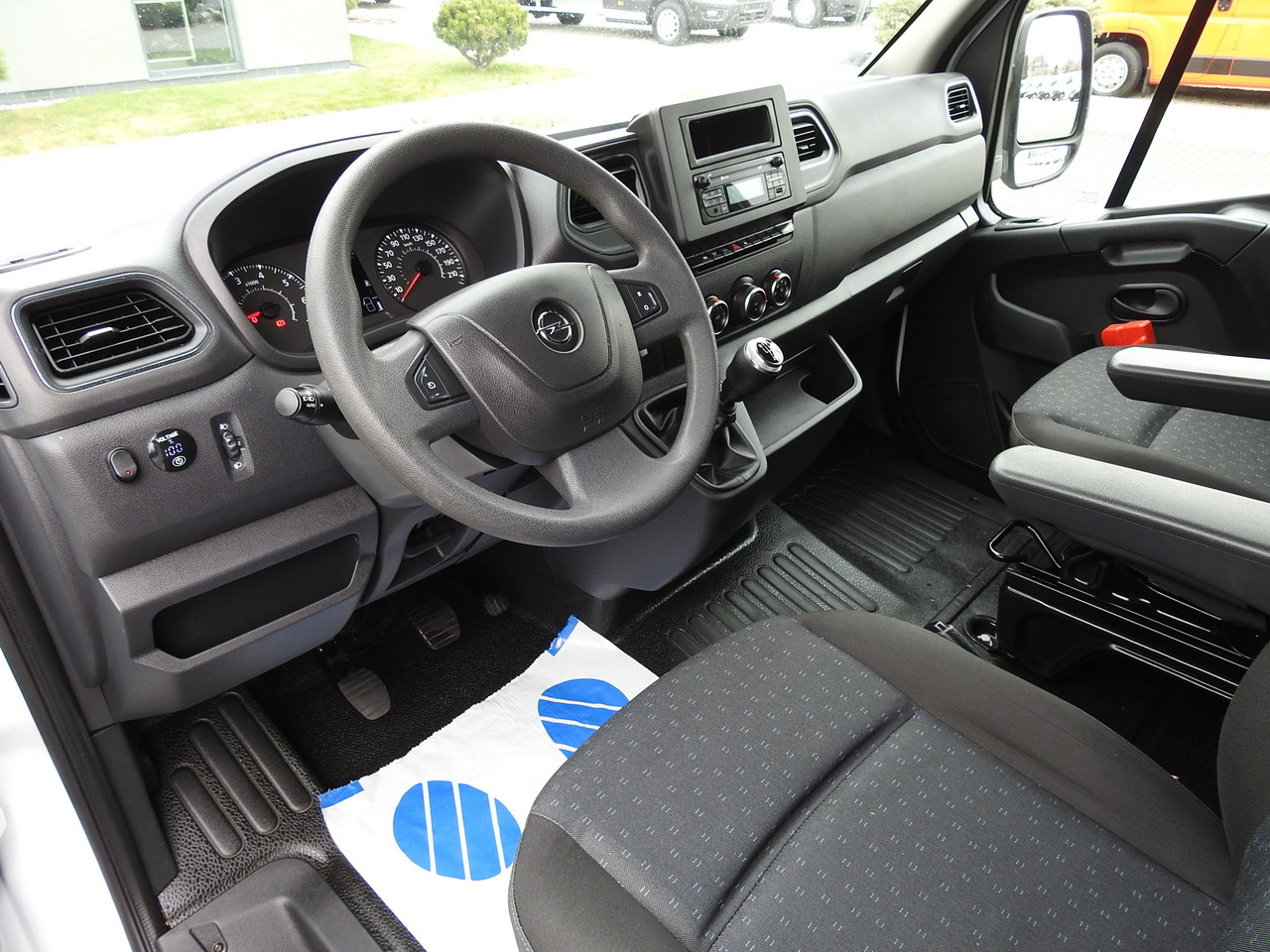 OPEL MOVANO TARPAULIN 8 PALLETS WEBASTO CRUISE CONTROL LED LIGHTS PNEUMATICS AIR CONDITIONING 165HP - Тентований фургон: фото 2 OPEL MOVANO TARPAULIN 8 PALLETS WEBASTO CRUISE CONTROL LED LIGHTS PNEUMATICS AIR CONDITIONING 165HP - Тентований фургон: фото 2