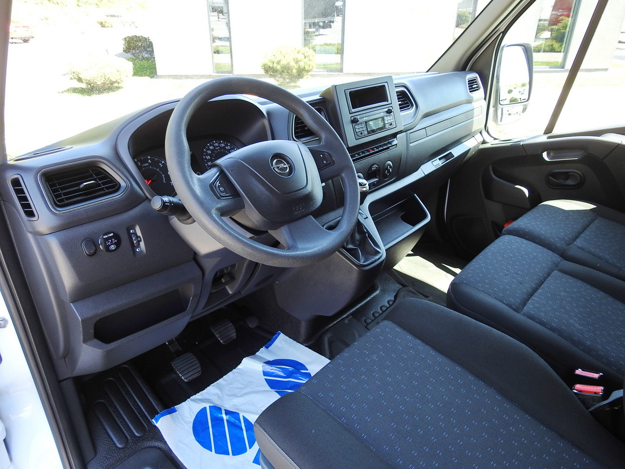 OPEL MOVANO TARPAULIN LIFT 9 PALLETS WEBASTO CRUISE CONTROL LED LIGHTS PNEUMATICS AIR CONDITIONING 160HP - Тентований фургон: фото 2 OPEL MOVANO TARPAULIN LIFT 9 PALLETS WEBASTO CRUISE CONTROL LED LIGHTS PNEUMATICS AIR CONDITIONING 160HP - Тентований фургон: фото 2