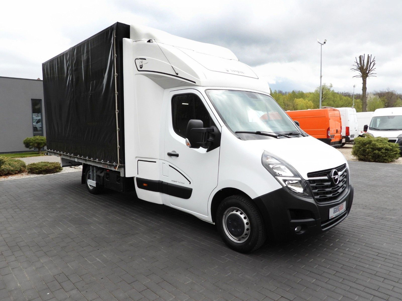 Opel MOVANO PRITSCHE PLANE 10 PALETTEN WEBASTO A/C - Тентований фургон, Вантажопасажирський фургон: фото 4 Opel MOVANO PRITSCHE PLANE 10 PALETTEN WEBASTO A/C - Тентований фургон, Вантажопасажирський фургон: фото 4