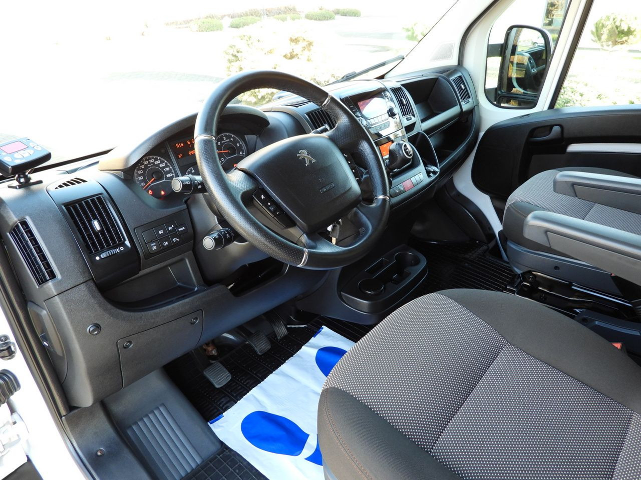 PEUGEOT BOXER REGRIGERATOR BOX 0*C 8 PALLETS CRUISE CONTROL LED LIGHTS AIR CONDITIONING 165HP - Фургон-рефрижератор: фото 2 PEUGEOT BOXER REGRIGERATOR BOX 0*C 8 PALLETS CRUISE CONTROL LED LIGHTS AIR CONDITIONING 165HP - Фургон-рефрижератор: фото 2