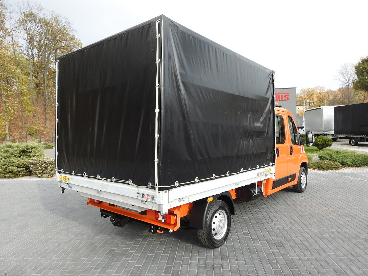 PEUGEOT BOXER STAKE BODY TARPAULIN DOUBLE CABIN DOKA 7 SEATS AIR CONDITIONING PNEUMATICS 140HP - Легка бортова вантажівка: фото 3 PEUGEOT BOXER STAKE BODY TARPAULIN DOUBLE CABIN DOKA 7 SEATS AIR CONDITIONING PNEUMATICS 140HP - Легка бортова вантажівка: фото 3