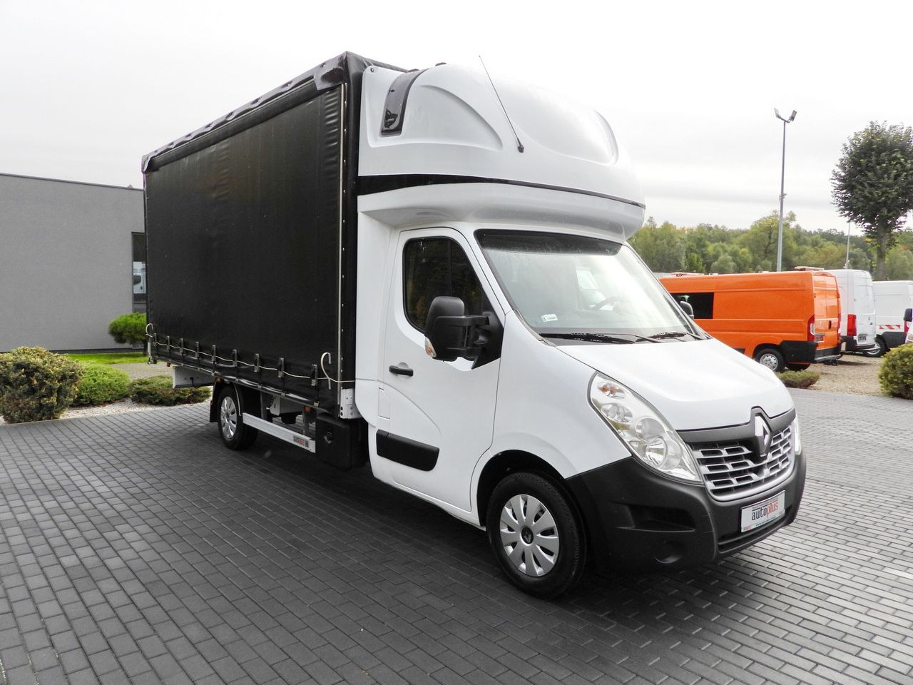 RENAULT MASTER TARPAULIN 10 PALLETS WEBASTO CRUISE CONTROL AIR CONDITIONING 170HP - Тентований фургон: фото 4 RENAULT MASTER TARPAULIN 10 PALLETS WEBASTO CRUISE CONTROL AIR CONDITIONING 170HP - Тентований фургон: фото 4