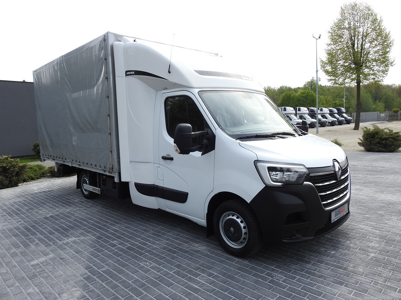 RENAULT MASTER TARPAULIN 10 PALLETS WEBASTO CRUISE CONTROL AIR CONDITIONING LED LIGHTS PNEUMATICS 165HP - Тентований фургон: фото 4 RENAULT MASTER TARPAULIN 10 PALLETS WEBASTO CRUISE CONTROL AIR CONDITIONING LED LIGHTS PNEUMATICS 165HP - Тентований фургон: фото 4