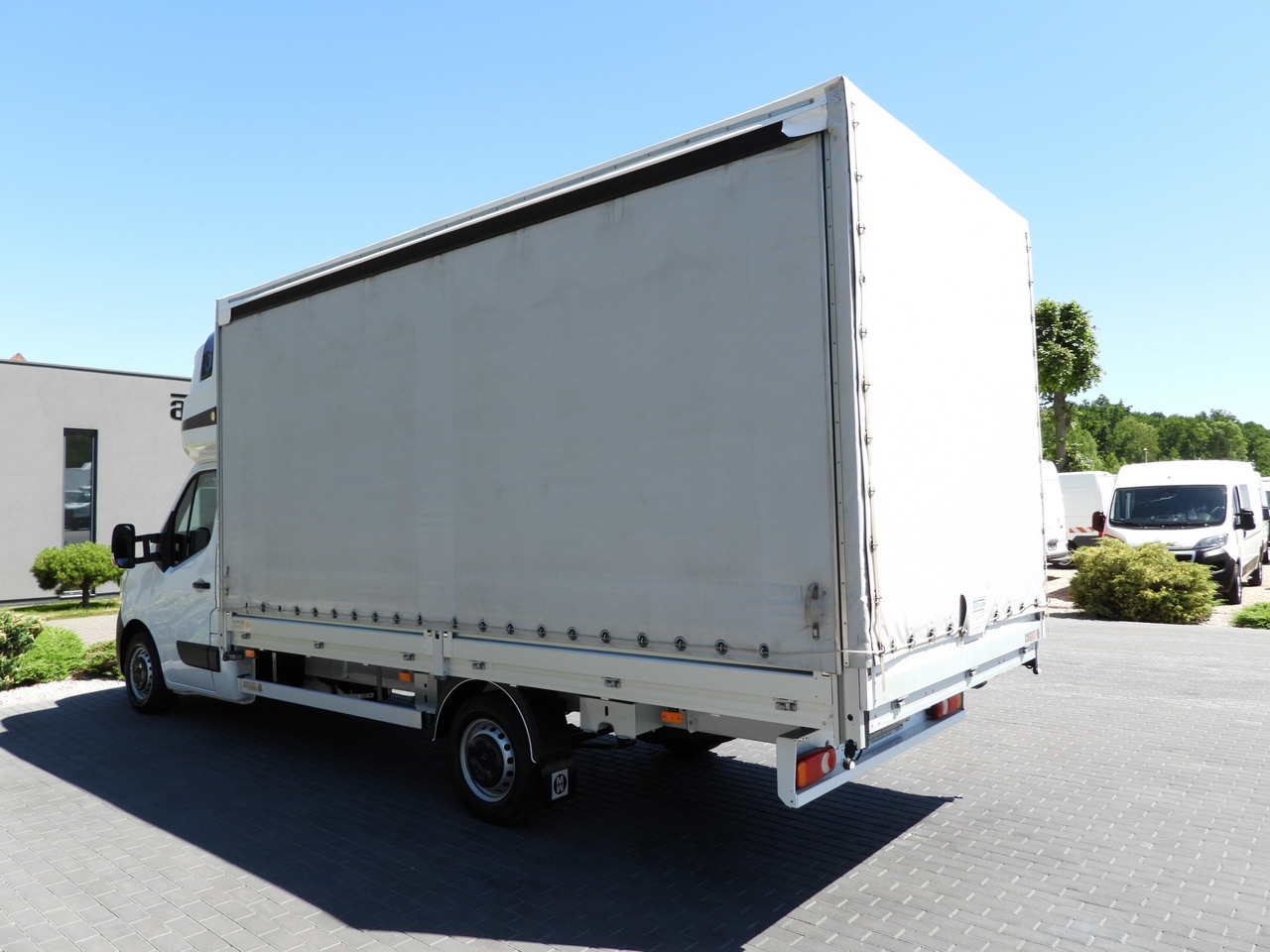 Тентований фургон RENAULT MASTER  TARPAULIN 10 PALLETS WEBASTO CRUISE CONTROL LED LIGHTS PNEUMATICS AIR CONDITIONING  165HP: фото 10