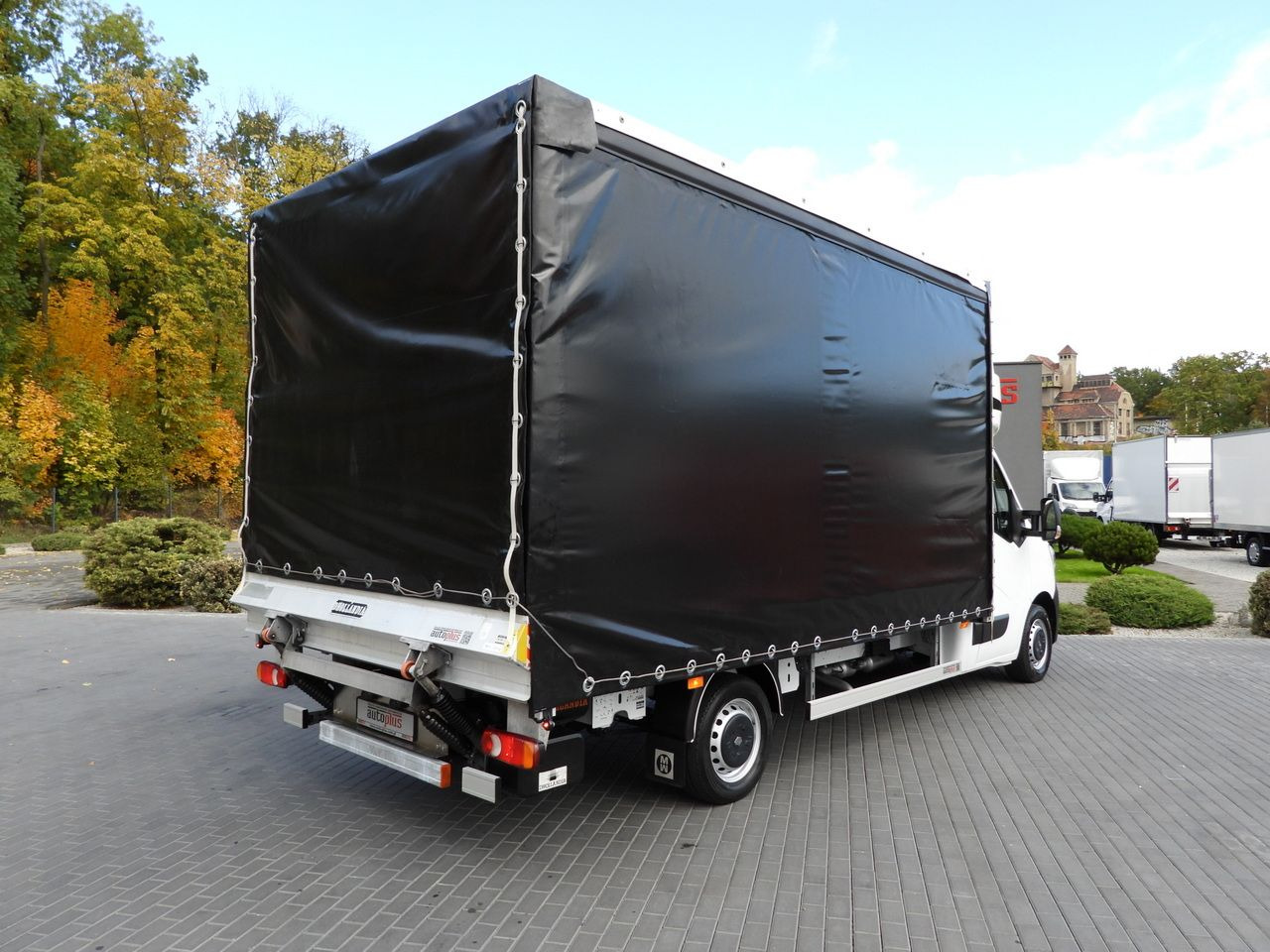 RENAULT MASTER TARPAULIN LIFT 10 PALLETS CRUISE CONTROL LED LIGHTS AIR CONDITIONING 165HP - Тентований фургон: фото 3 RENAULT MASTER TARPAULIN LIFT 10 PALLETS CRUISE CONTROL LED LIGHTS AIR CONDITIONING 165HP - Тентований фургон: фото 3