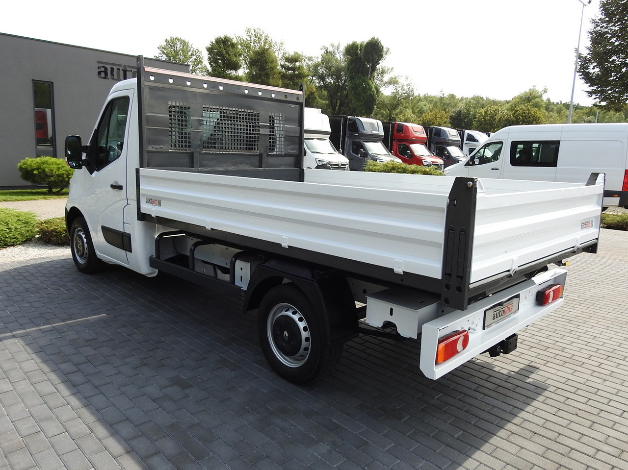 Малотоннажний самоскид RENAULT MASTER TIPPER  130HP: фото 9