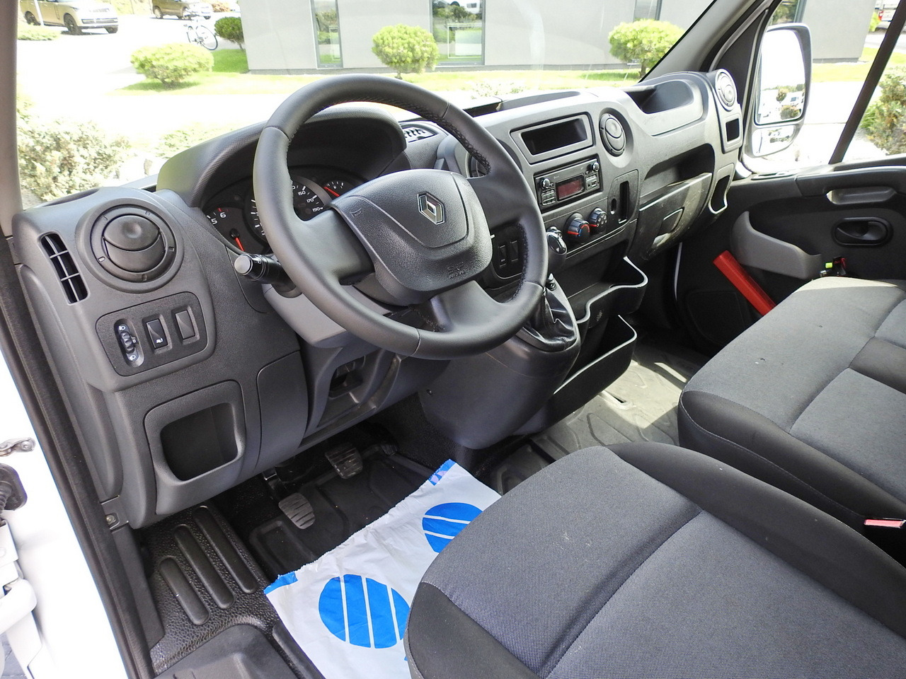 RENAULT MASTER TIPPER 130HP - Малотоннажний самоскид: фото 2 RENAULT MASTER TIPPER 130HP - Малотоннажний самоскид: фото 2