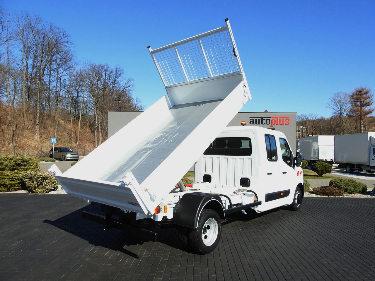 RENAULT MASTER TIPPER DOUBLE CABIN DOKA 6 SEATS CRUISE CONTROL AIR CONDITIONING LED LIGHTS TWIN WHEELS 130HP - Малотоннажний самоскид: фото 3 RENAULT MASTER TIPPER DOUBLE CABIN DOKA 6 SEATS CRUISE CONTROL AIR CONDITIONING LED LIGHTS TWIN WHEELS 130HP - Малотоннажний самоскид: фото 3