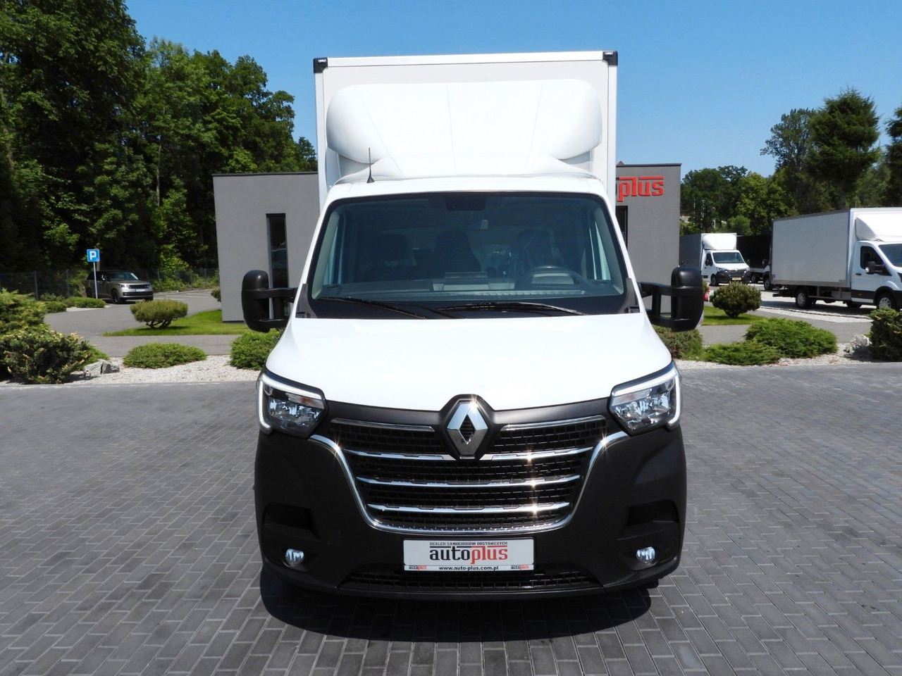 Renault MASTER KOFFER AUFZUG 8 PALETTEN TEMPOMAT LED - Фургон з закритим кузовом: фото 5 Renault MASTER KOFFER AUFZUG 8 PALETTEN TEMPOMAT LED - Фургон з закритим кузовом: фото 5