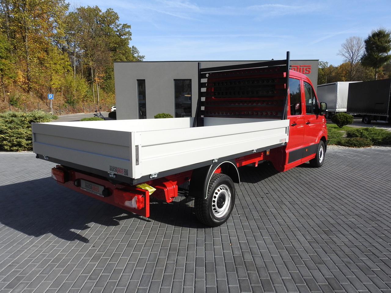 VOLKSWAGEN CRAFTER STAKE BODY DOUBLE CABIN DOKA 7 SEATS AIR CONDITIONING 140HP - Легка бортова вантажівка: фото 3 VOLKSWAGEN CRAFTER STAKE BODY DOUBLE CABIN DOKA 7 SEATS AIR CONDITIONING 140HP - Легка бортова вантажівка: фото 3