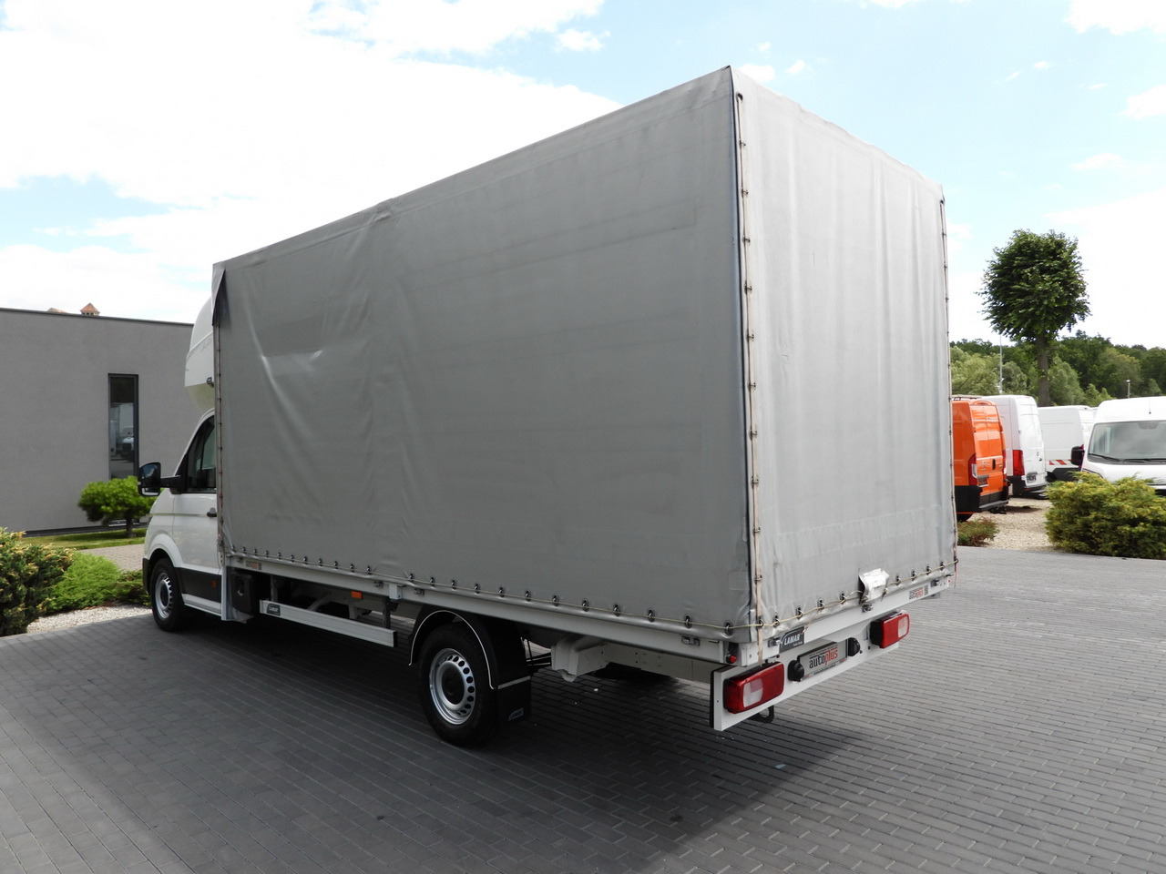 Тентований фургон VOLKSWAGEN CRAFTER TARPAULIN 10 PALLETS WEBASTO CRUISE CONTROL AIR CONDITIONING 180HP: фото 10 Тентований фургон VOLKSWAGEN CRAFTER TARPAULIN 10 PALLETS WEBASTO CRUISE CONTROL AIR CONDITIONING 180HP: фото 10