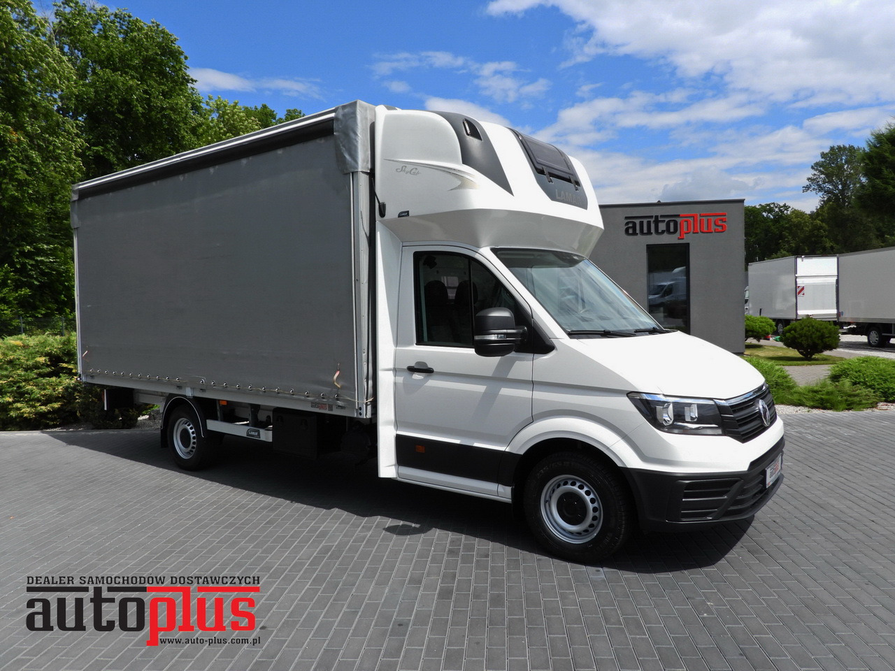 VOLKSWAGEN CRAFTER TARPAULIN 10 PALLETS WEBASTO CRUISE CONTROL AIR CONDITIONING 180HP - Тентований фургон: фото 1 VOLKSWAGEN CRAFTER TARPAULIN 10 PALLETS WEBASTO CRUISE CONTROL AIR CONDITIONING 180HP - Тентований фургон: фото 1